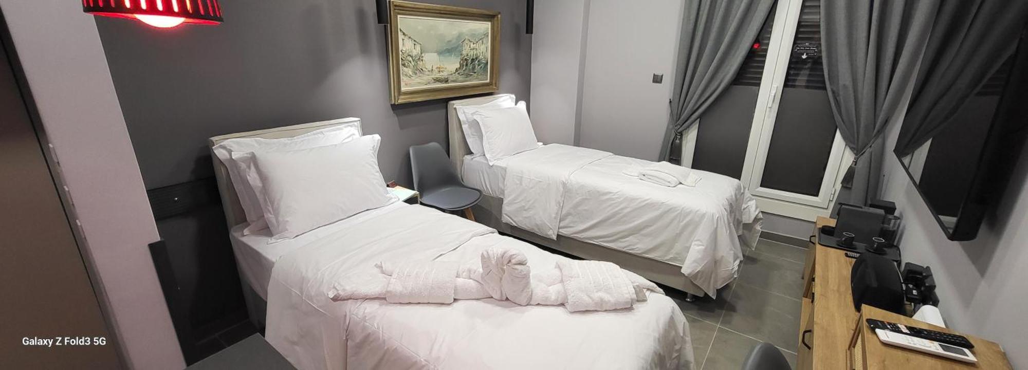 Dione Luxury Business Suite In The Heart Of Atena Exterior foto