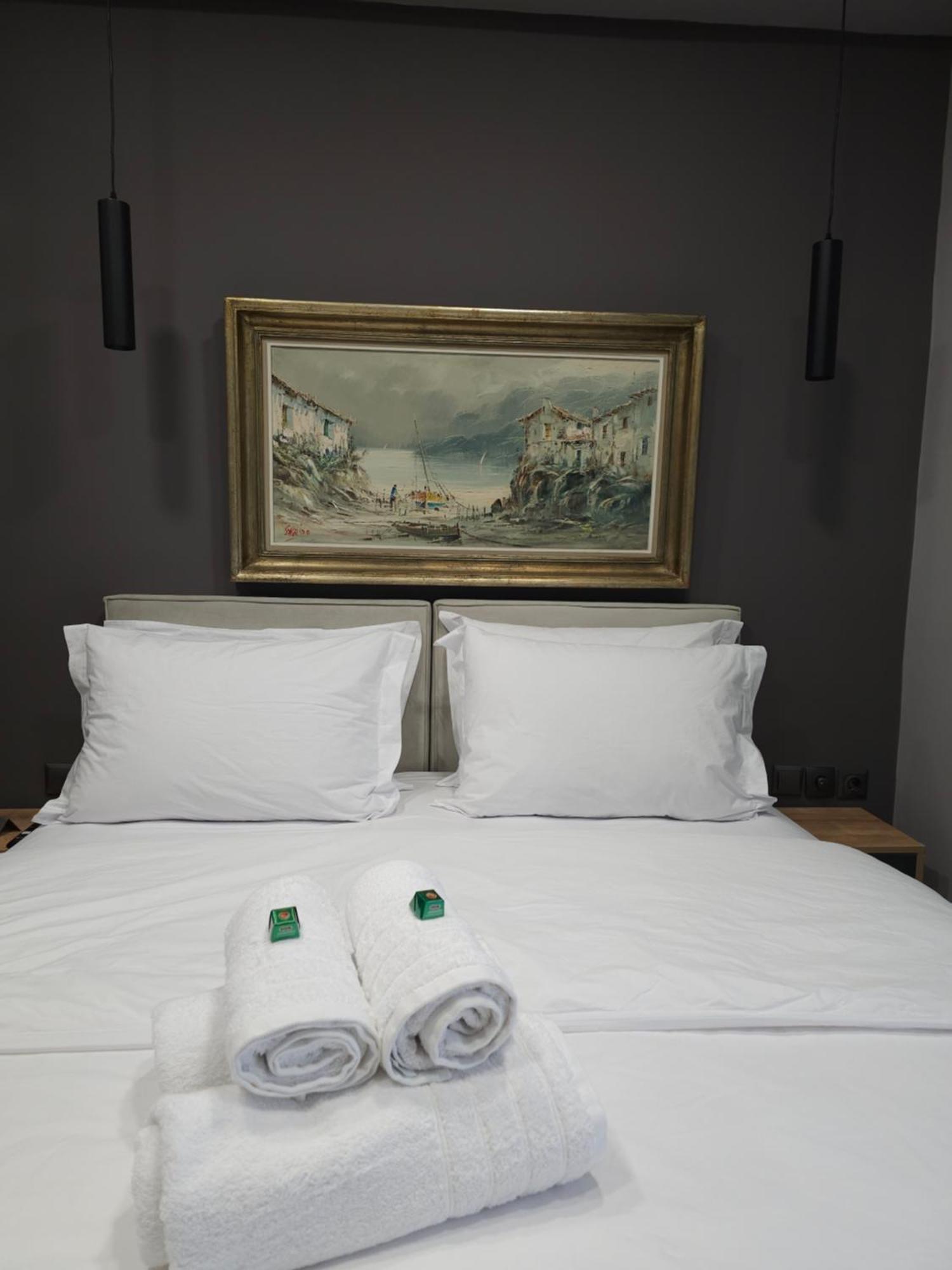 Dione Luxury Business Suite In The Heart Of Atena Exterior foto