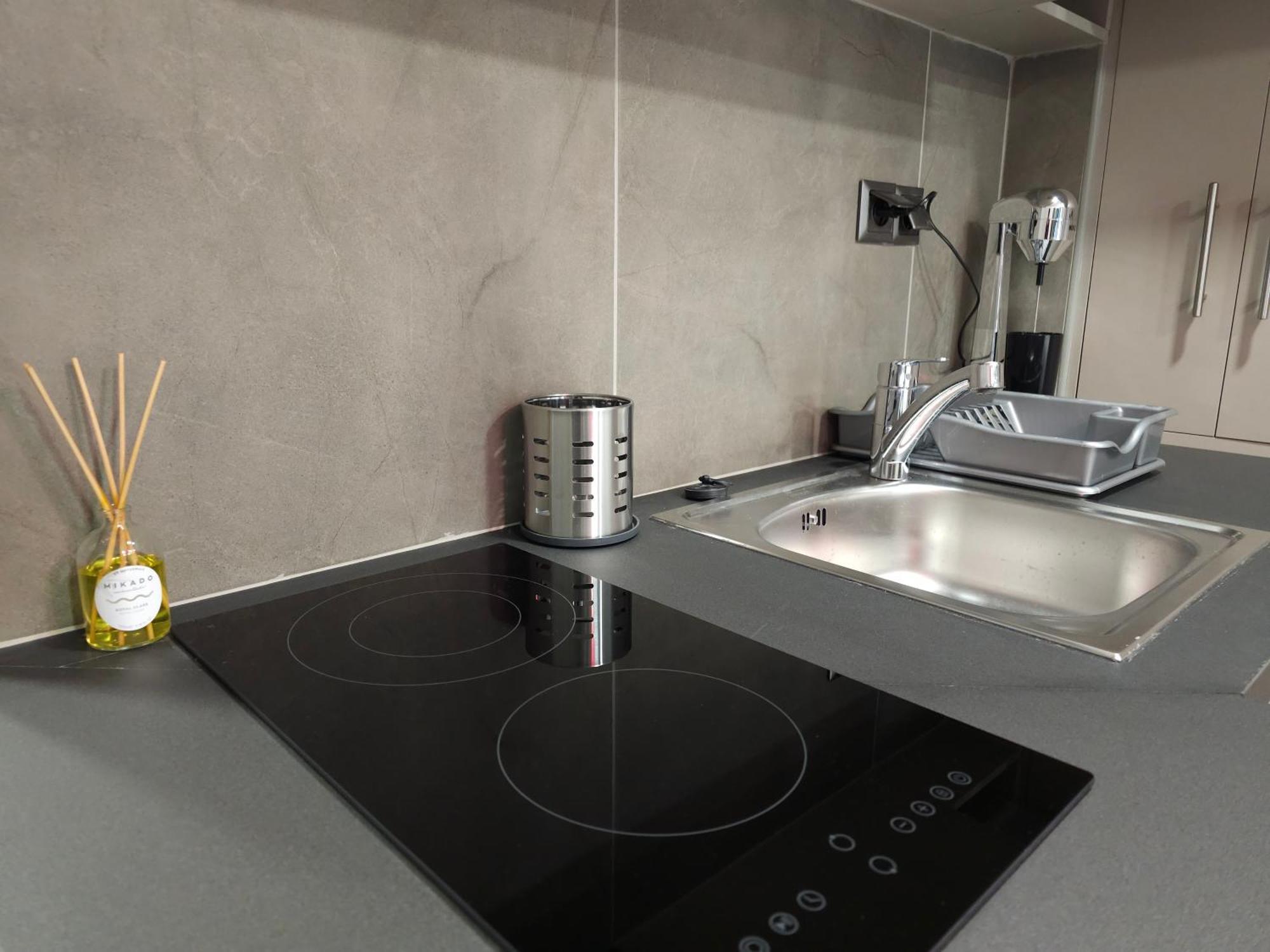 Dione Luxury Business Suite In The Heart Of Atena Exterior foto