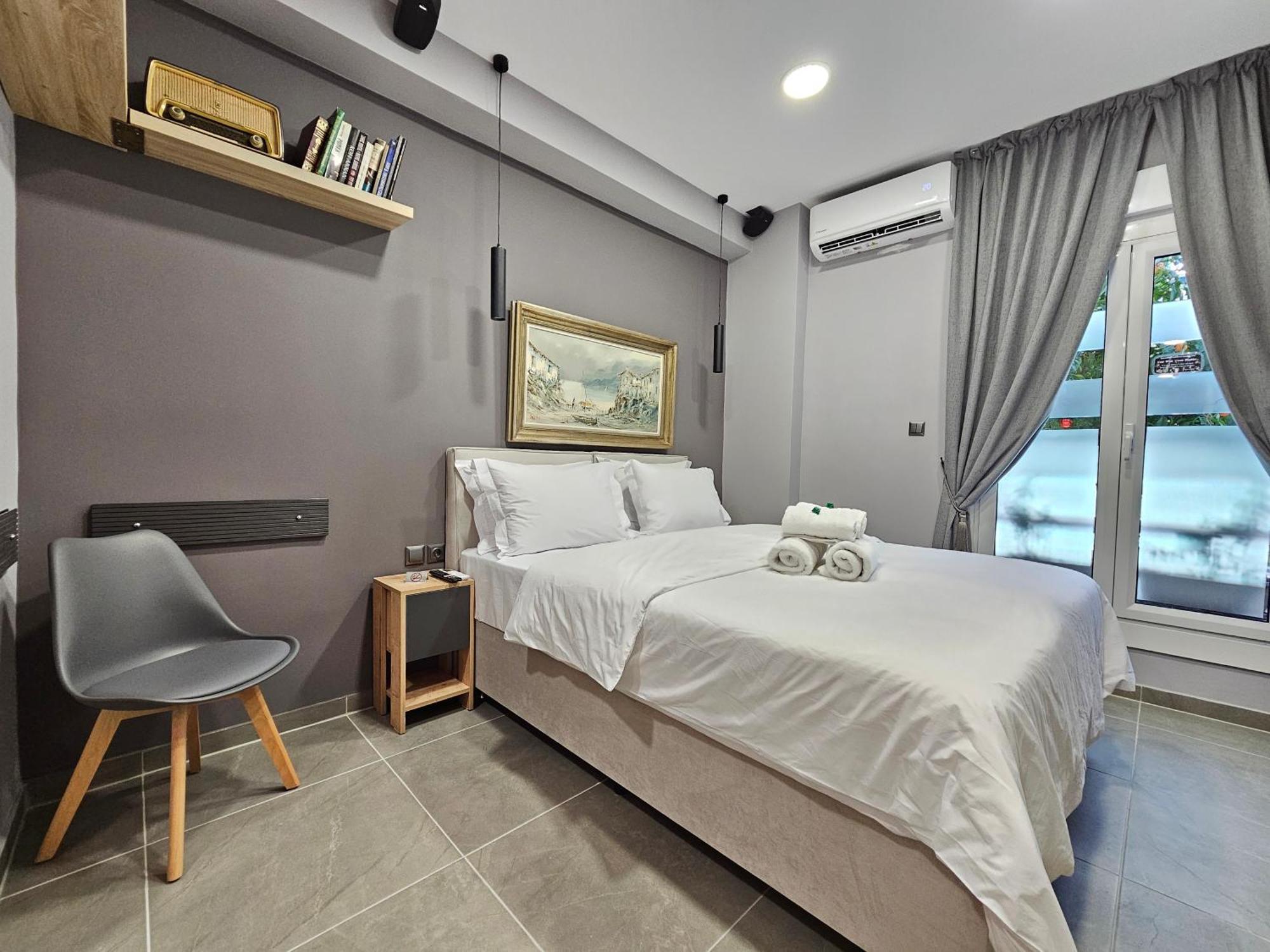 Dione Luxury Business Suite In The Heart Of Atena Exterior foto
